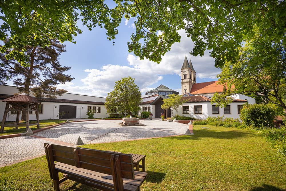 St.Ursula-Hospiz-Niederalteich_Unser-Hospiz_1
